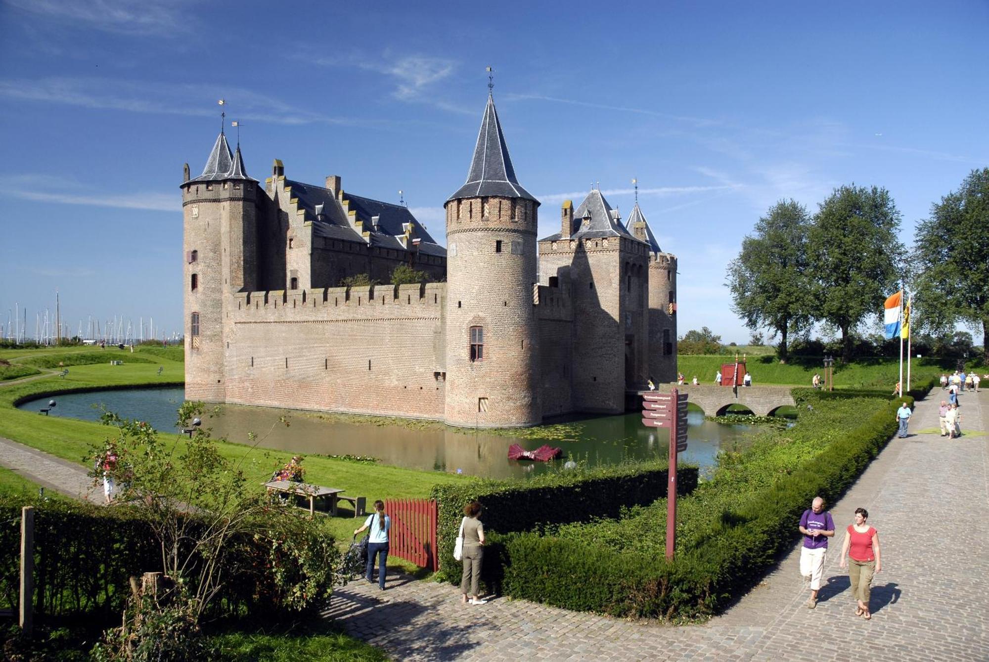 Hotelhuisjes Medemblik Вирингерверф Экстерьер фото